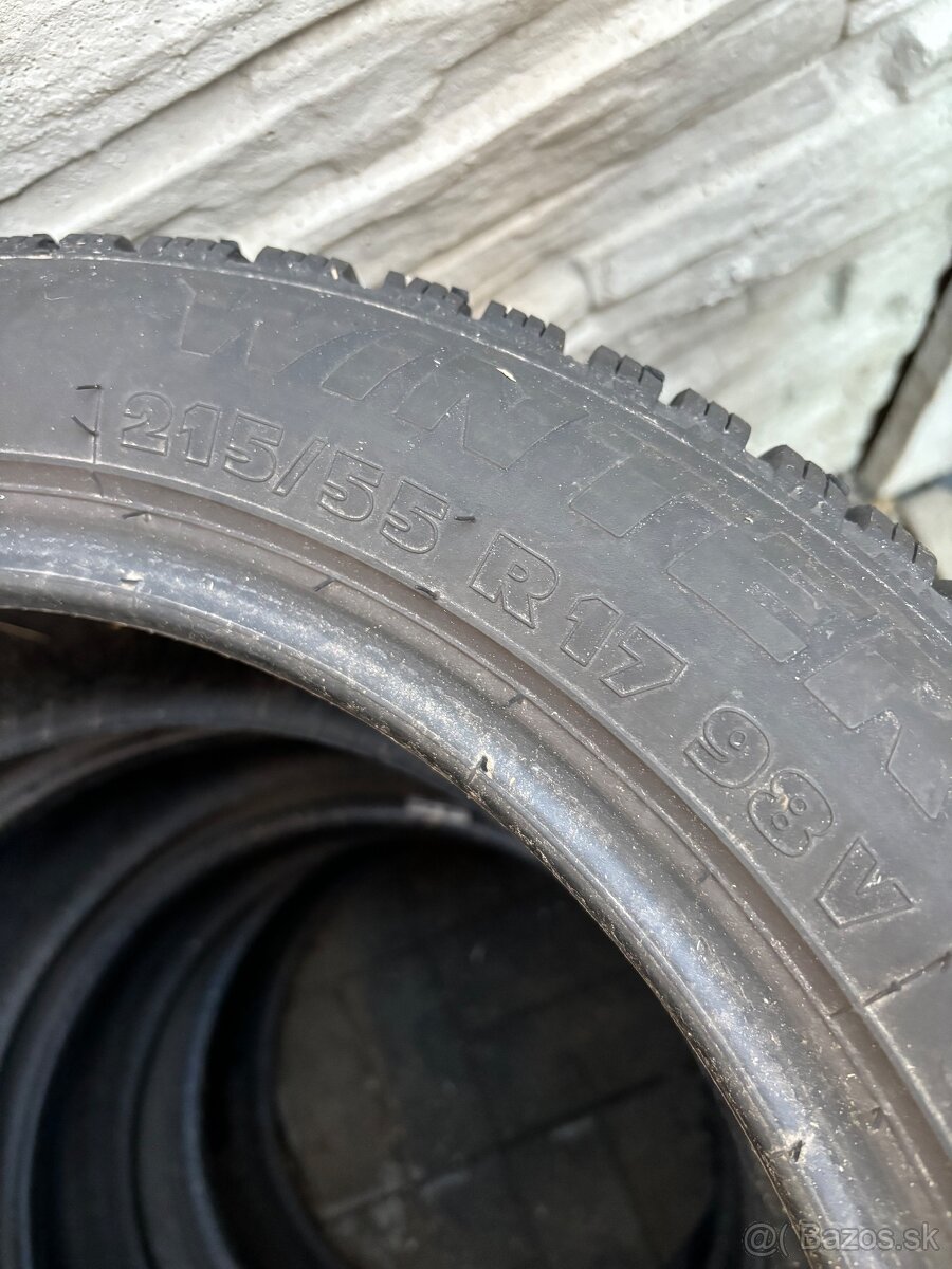 Predam zimné pneu 215/55 r.17