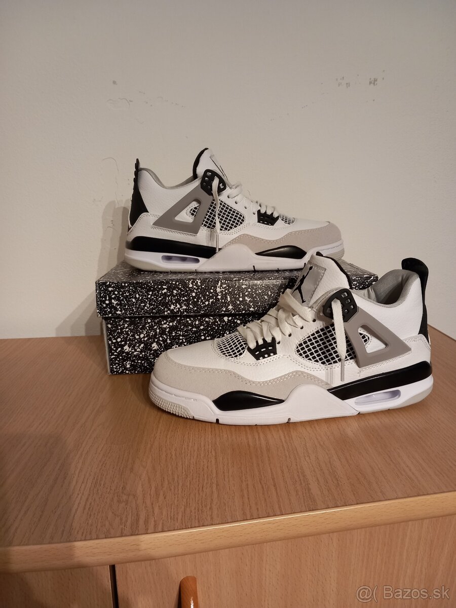 Jordan 4