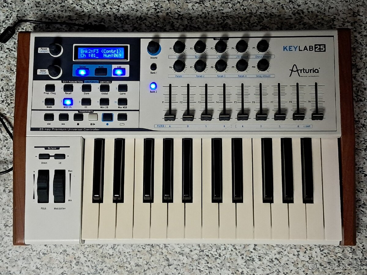 Arturia Keylab 25 Midi Controller Keyboard Mixér Synthesizer