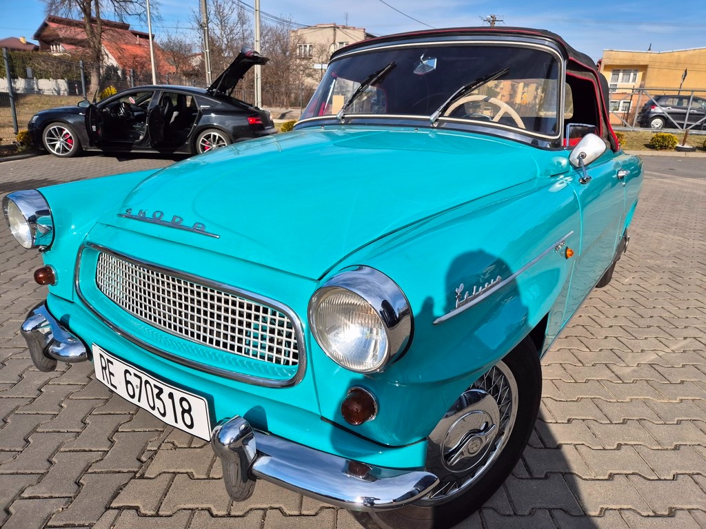 Skoda felicia cabrio 1960 SUPER POZRITE SI AKO NOVÉ