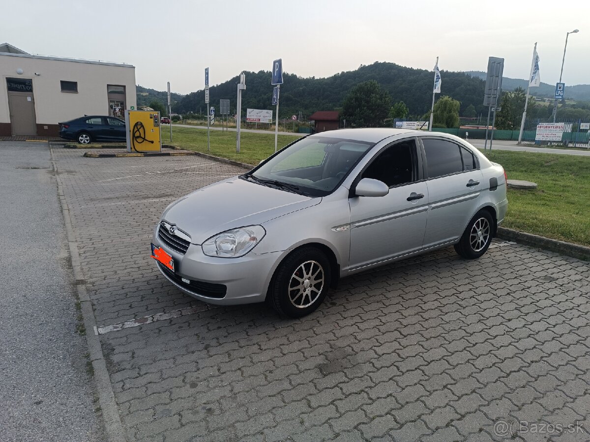 Hyundai accent r.v. 2009, 126 tis. Km