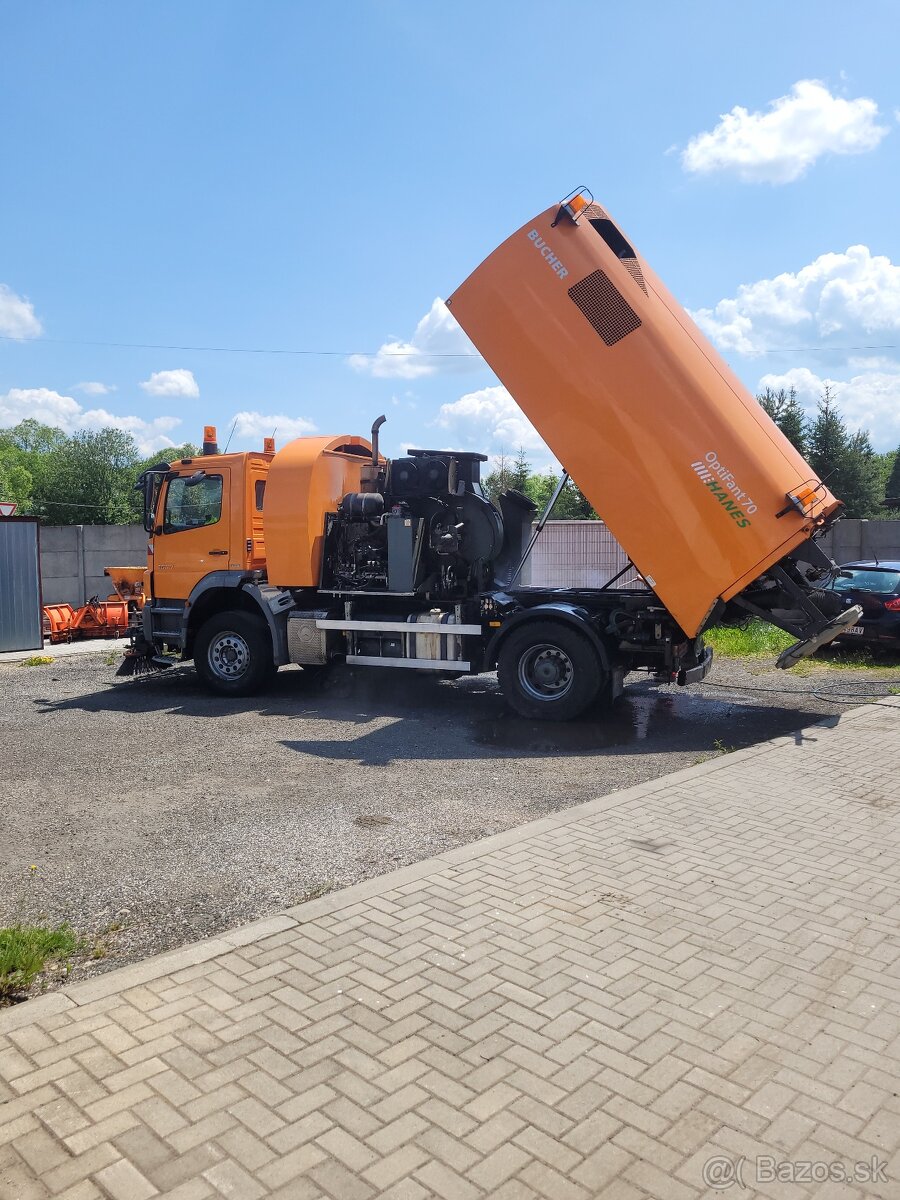 Mercedes Axor II s nadstavvou Bucher optifant 70