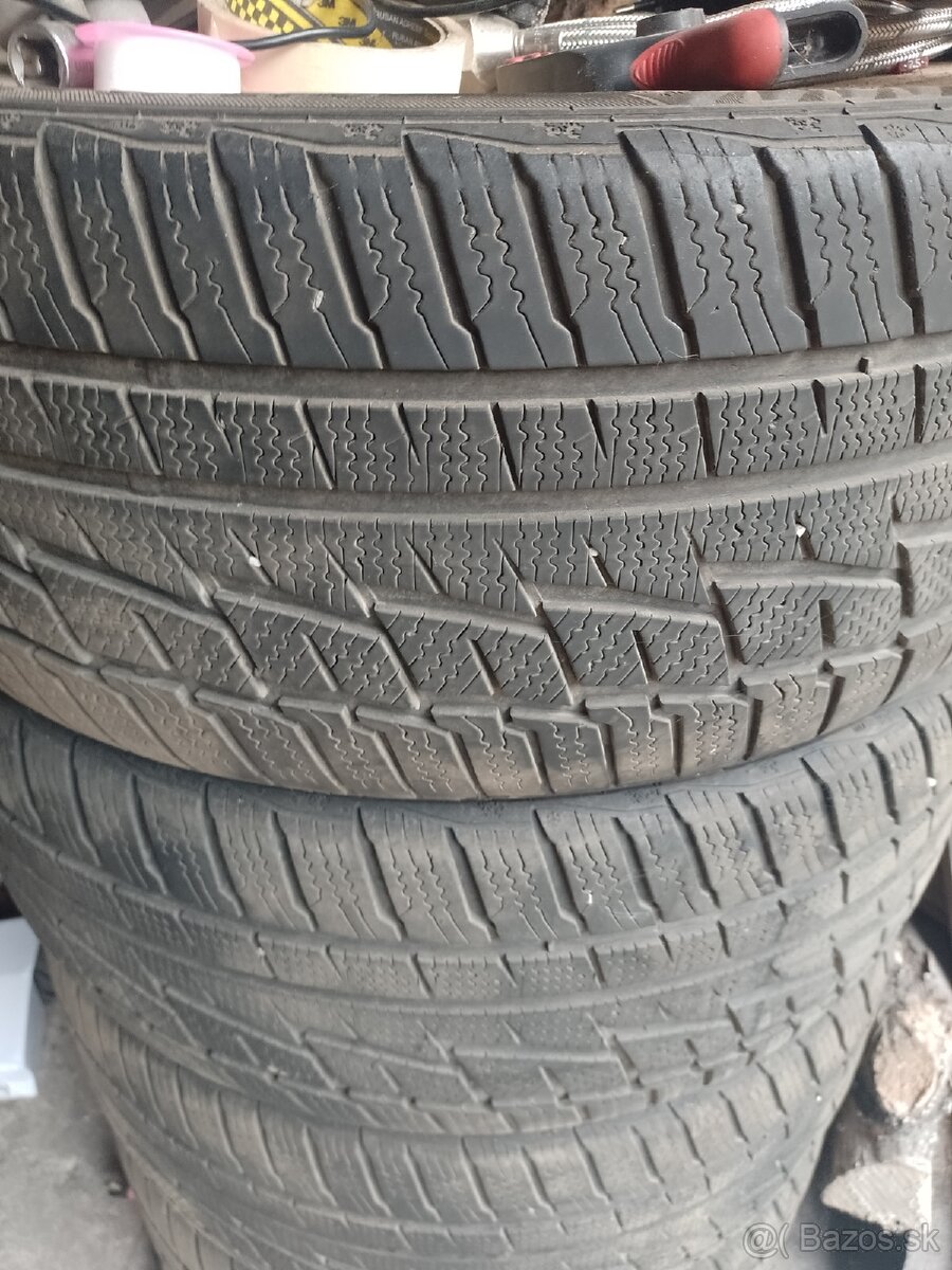 Predam pneumatiky 245/45r18