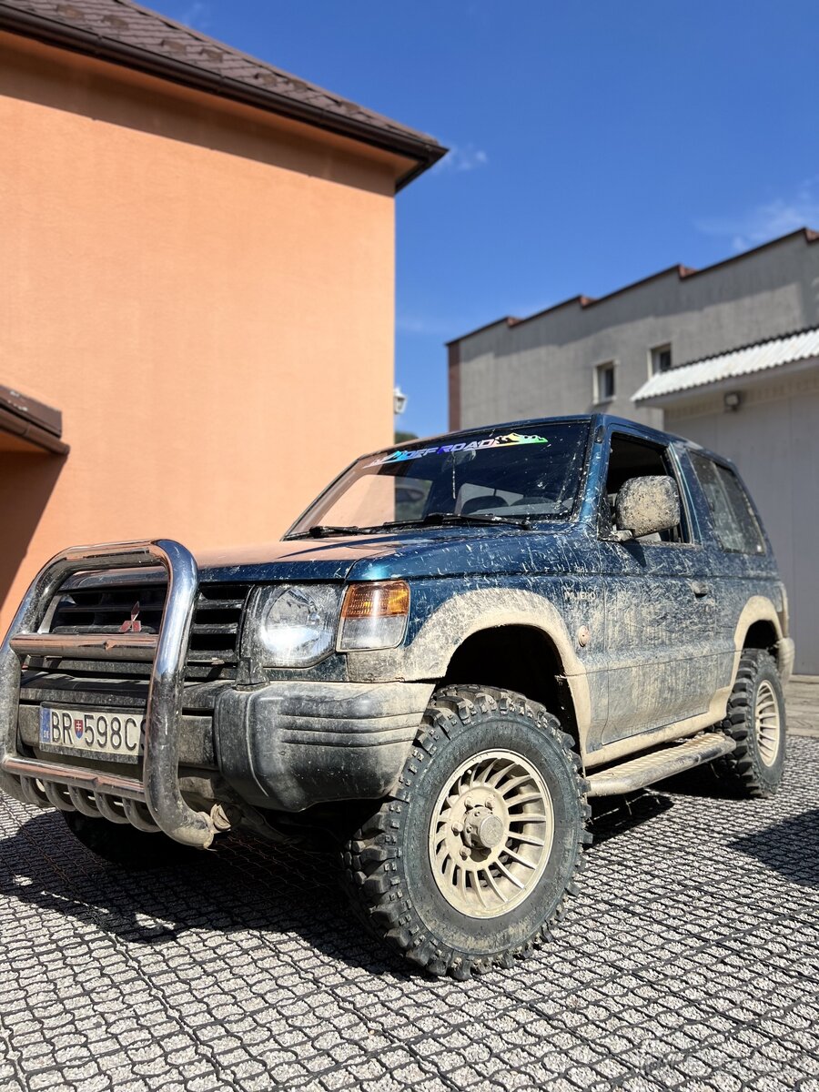 Mitsubishi pajero