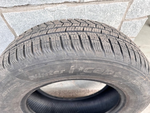 Predám zimne plneumatiky  gumy 215/70 R16 100T