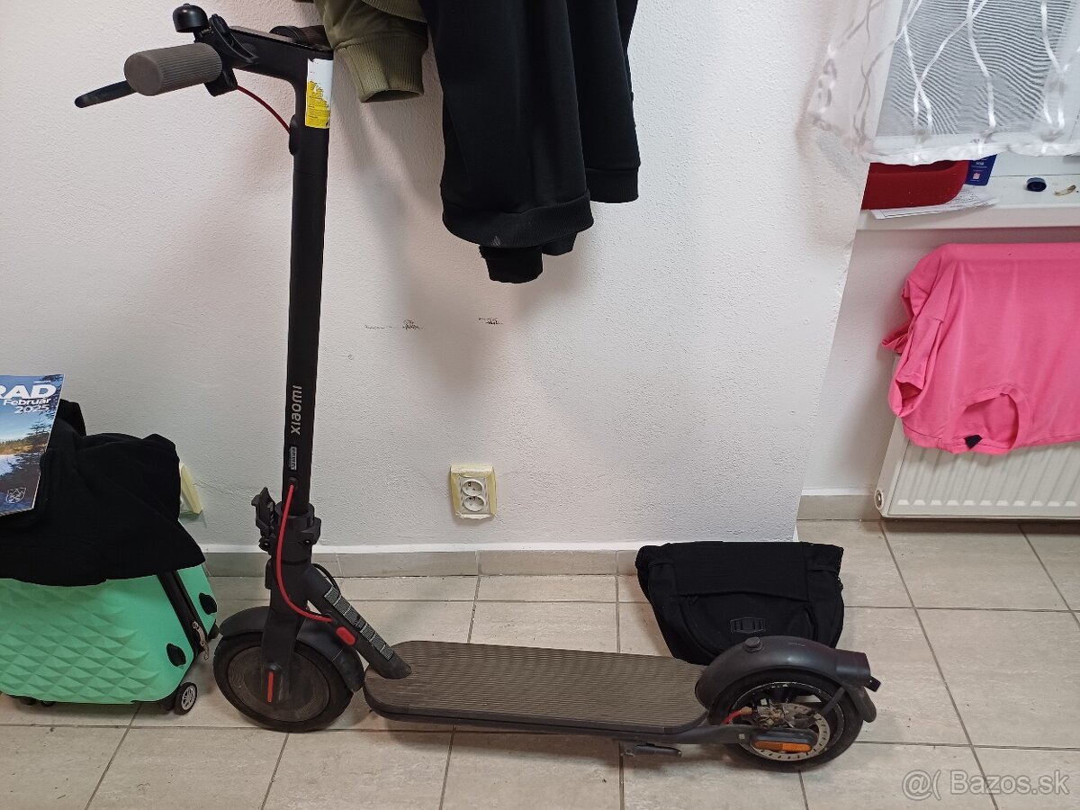 Xaomi scooter S4