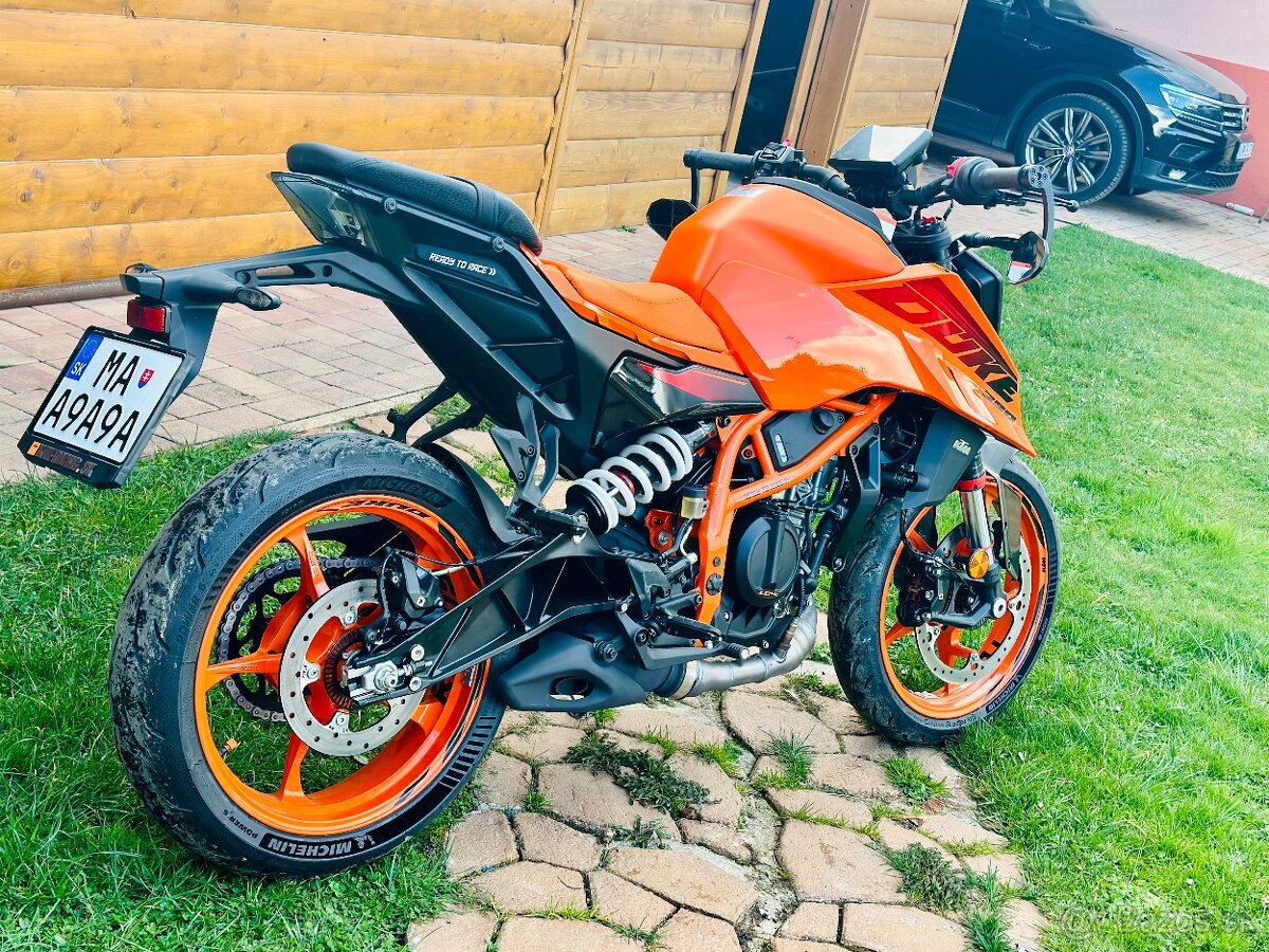 KTM DUKE 390 2024