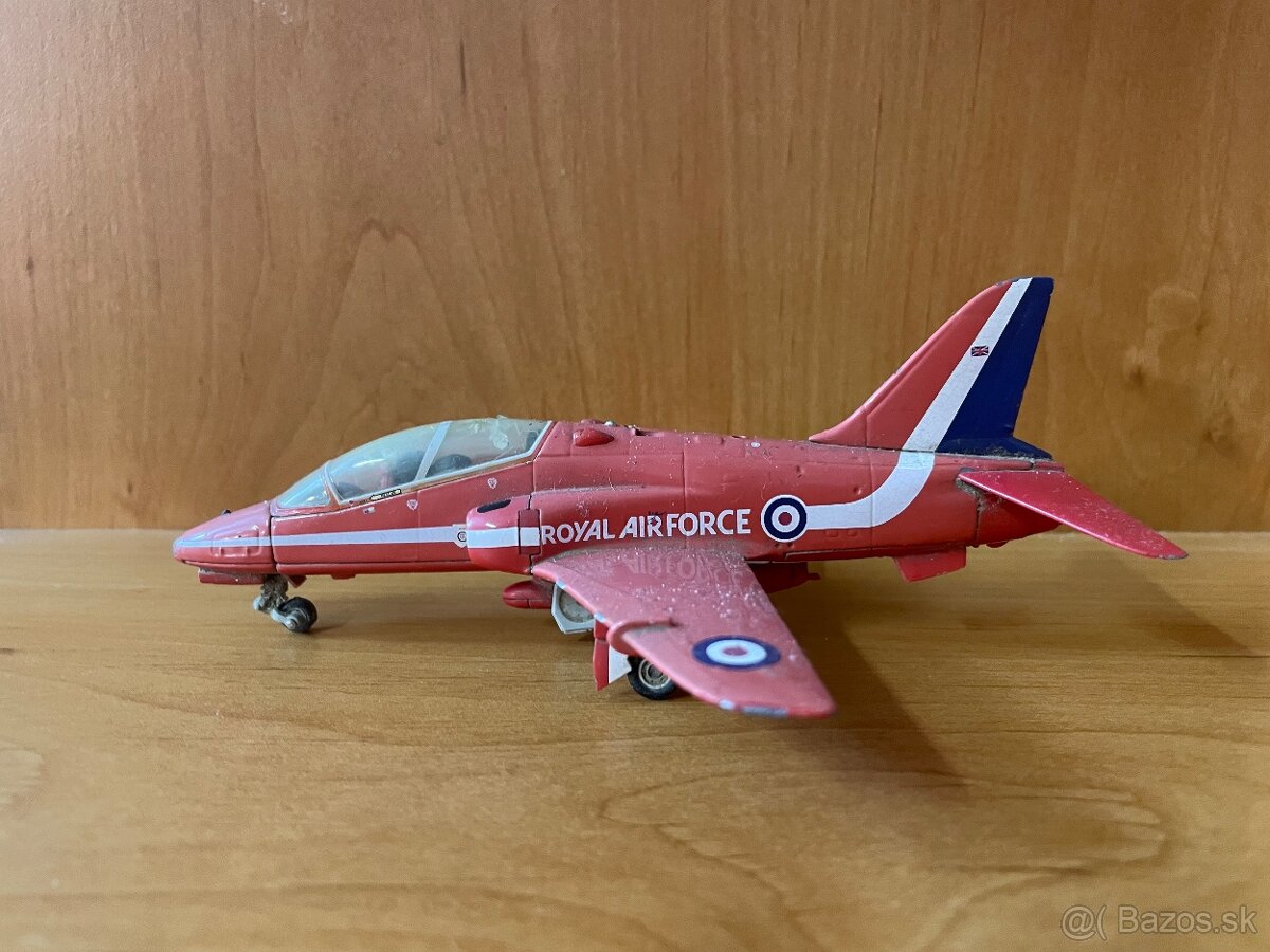 BAe Hawk T.Mk 1, RAF Red Arrows - model letadla 1:72