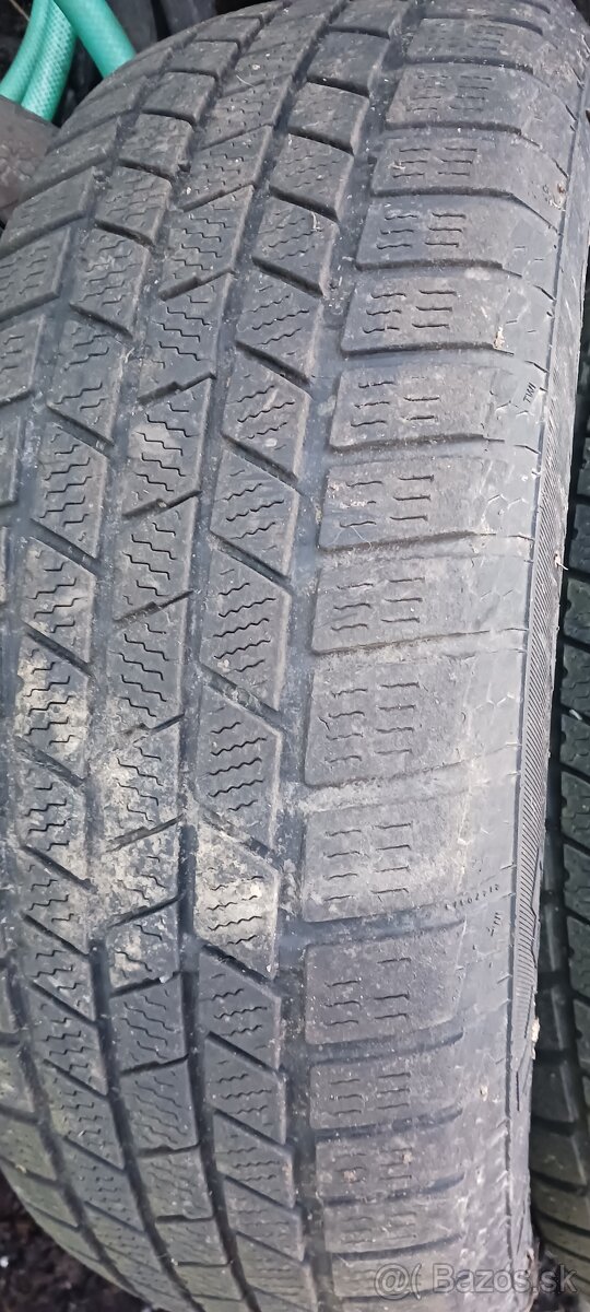 Predám zimne pneumatiky  215/65 r16