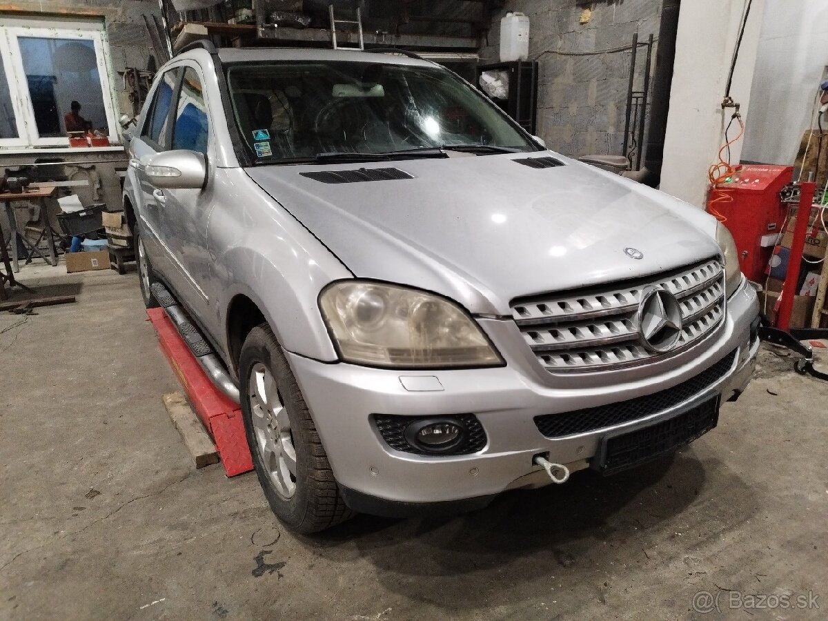 Rozpredám Mercedes ML350 W164