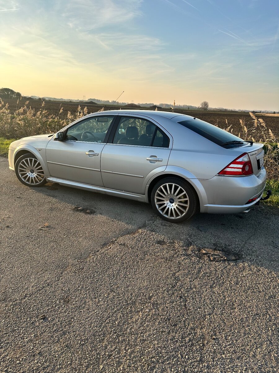 Ford mondeo st 2.2tdci