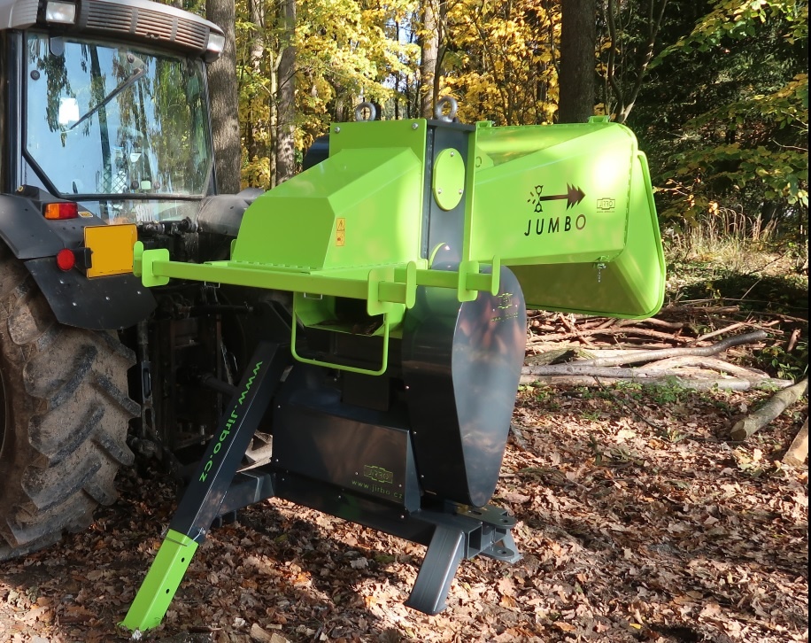 štiepkovač špalíkovač za traktor do 18cm štípací automat