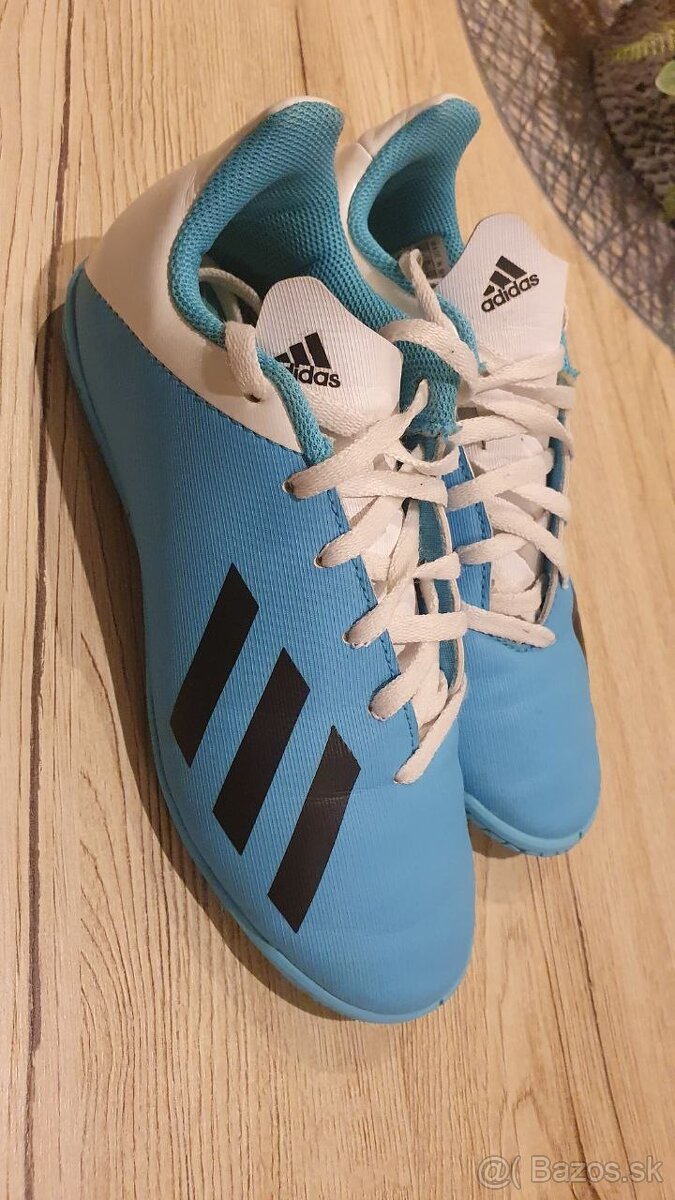 Halovky Adidas 34