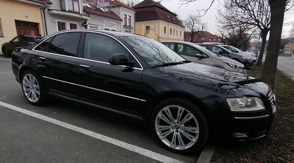 Autopožičovňa. Prenájom auta. Prenájom Audi A8