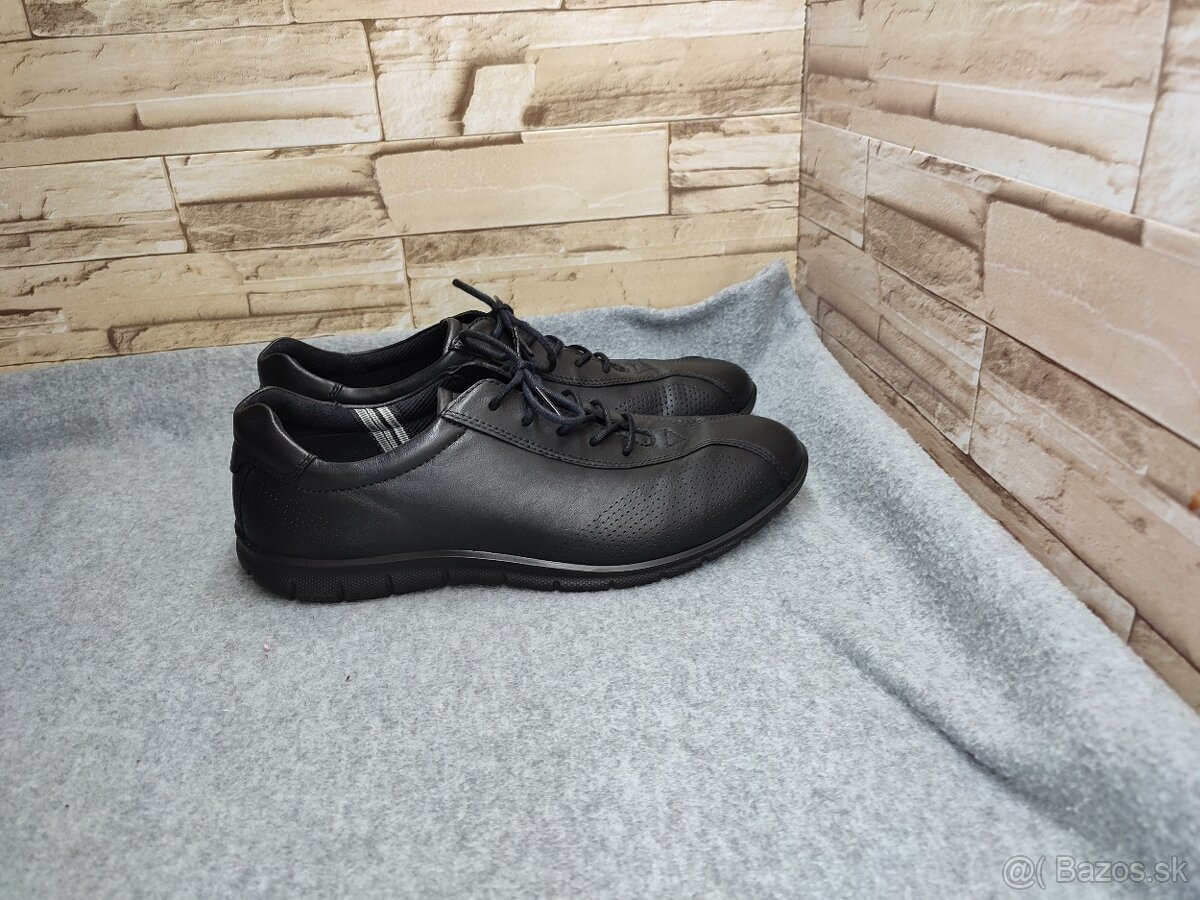 Ecco 40 - dámske kožené čierne topánky