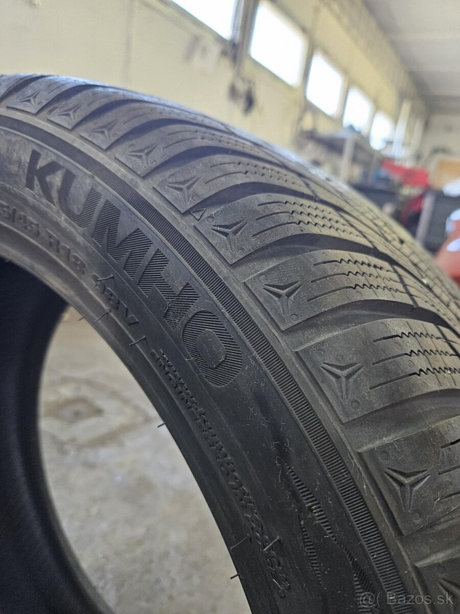 Kumho WP52 235/45 R18 98 V Zimné