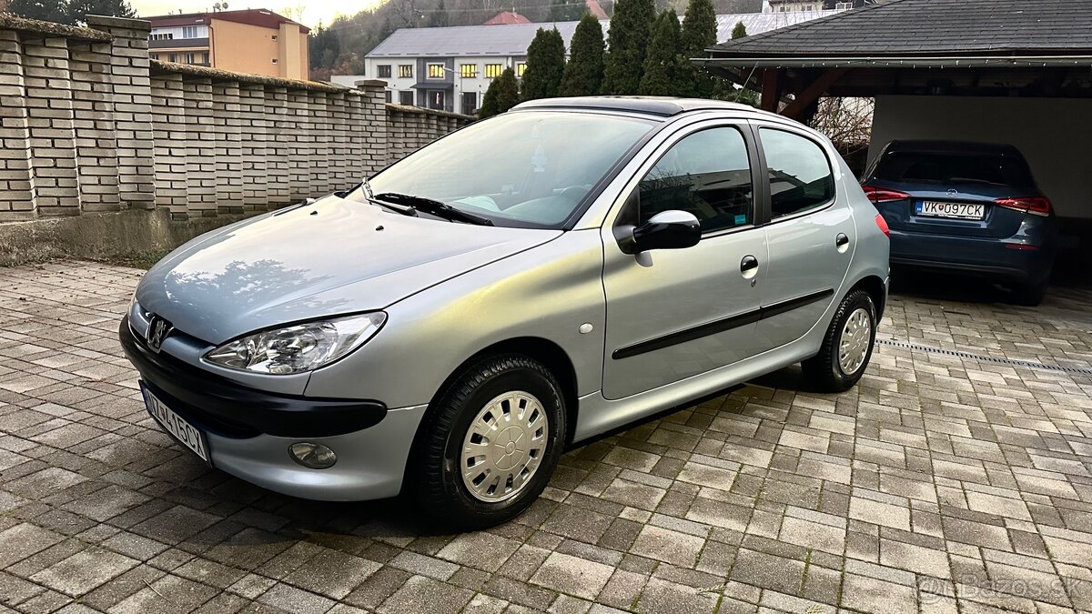 Peugeot 206 1.4 HDI 50kw rok 2002 180000km STK/EK do 11/2025