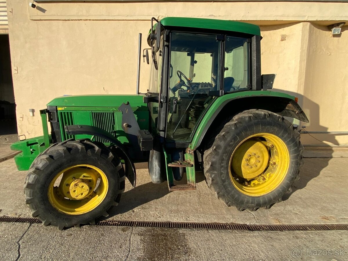 John Deere 6210