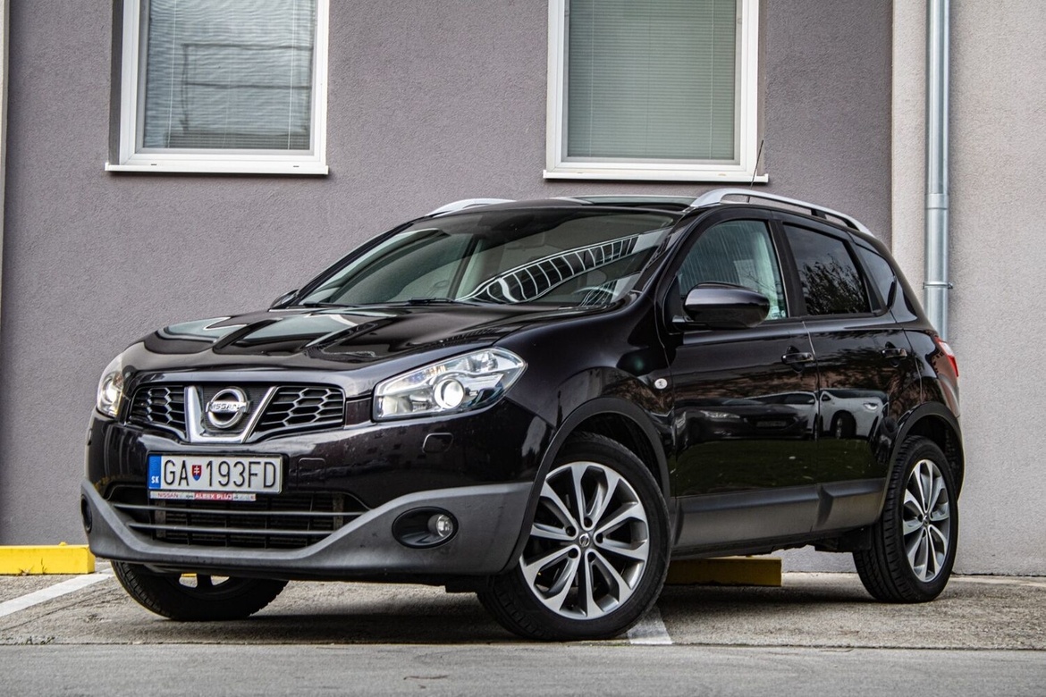 Nissan Qashqai 2.0 dCi Tekna 4x4 A/T (EU5)