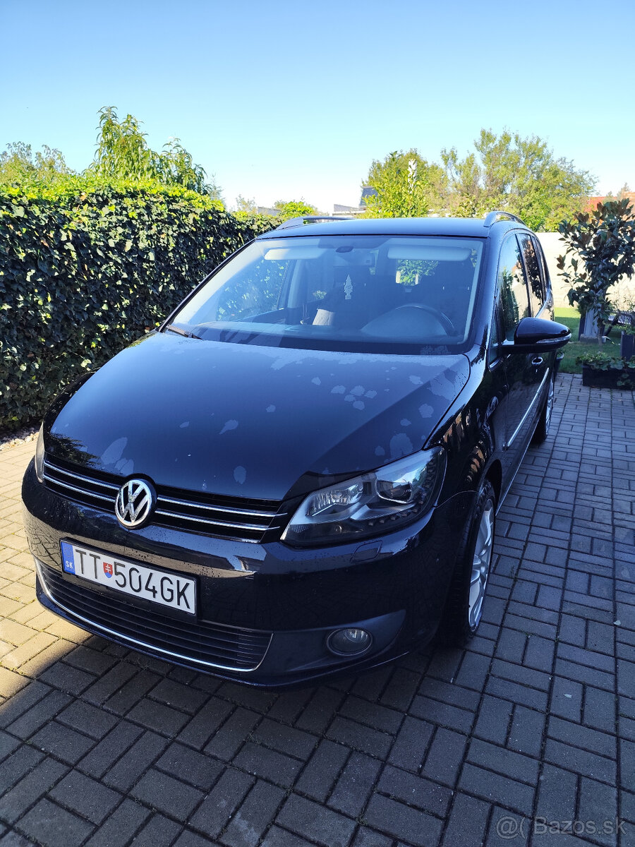 VW TOURAN 2,0 TDI HIGHLINE