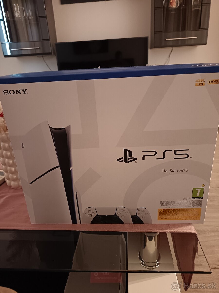 Predám Playstation 5 Slim 1 TB