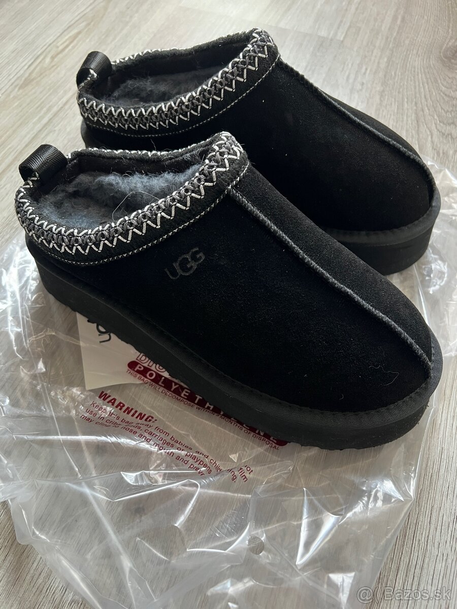 UGG Tazz Black 39 - 24,0 cm vnútorná dĺžka