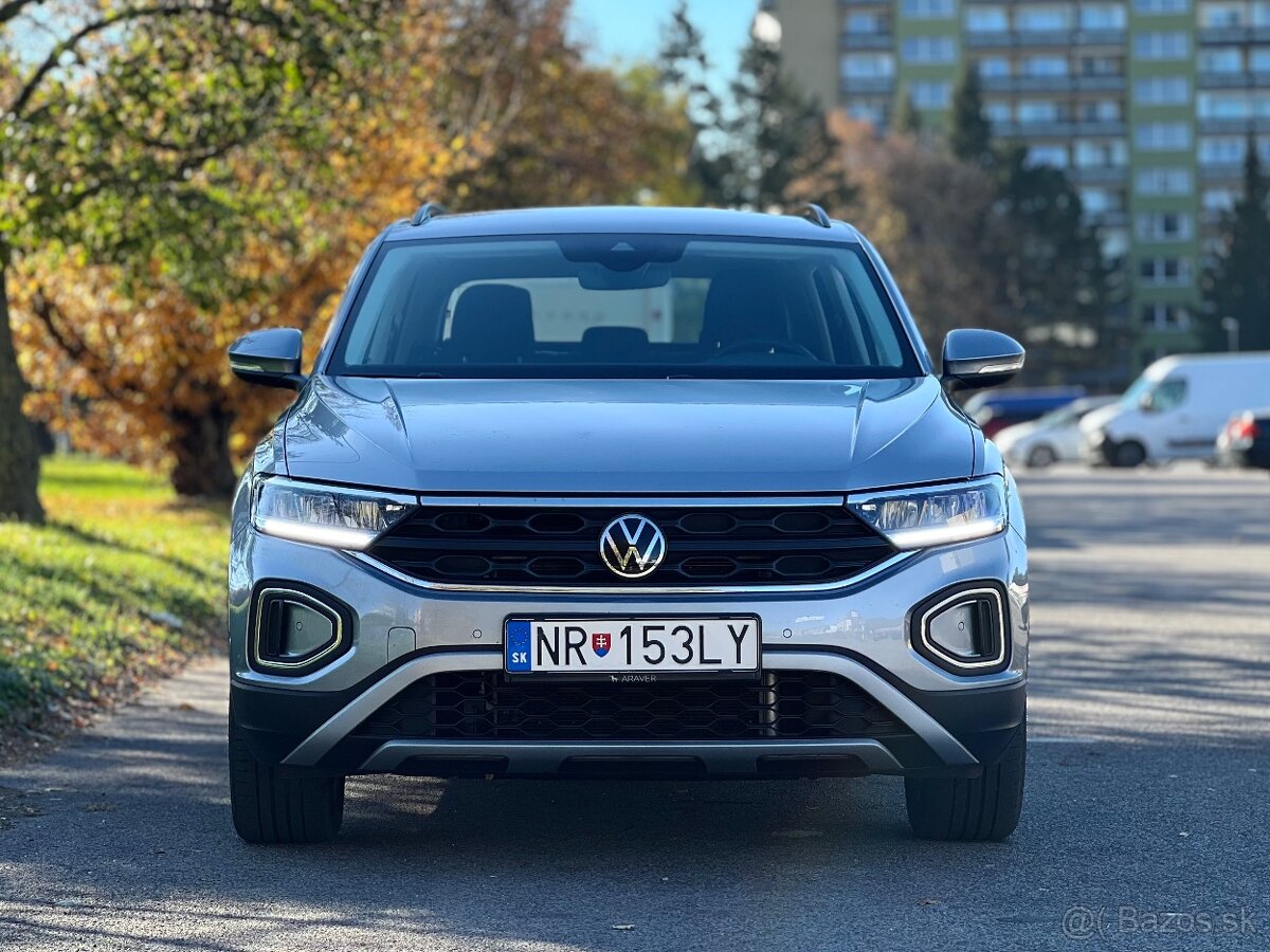 VW T-ROC 2022 v záruke 44 tis.km