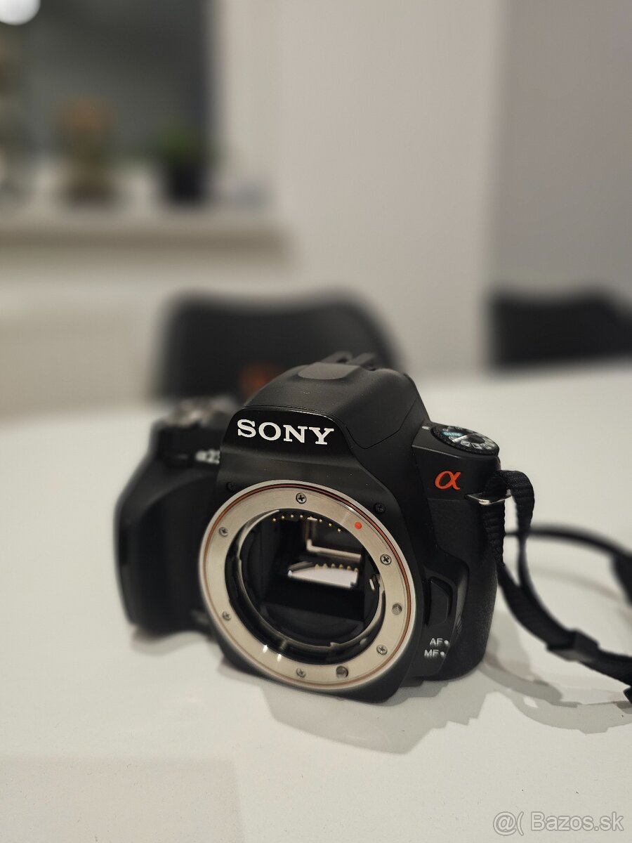 SONY Alpha DSLR-A230 Body