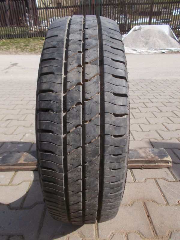 Pneumatika Pirelli 225/70R15C letná 1ks