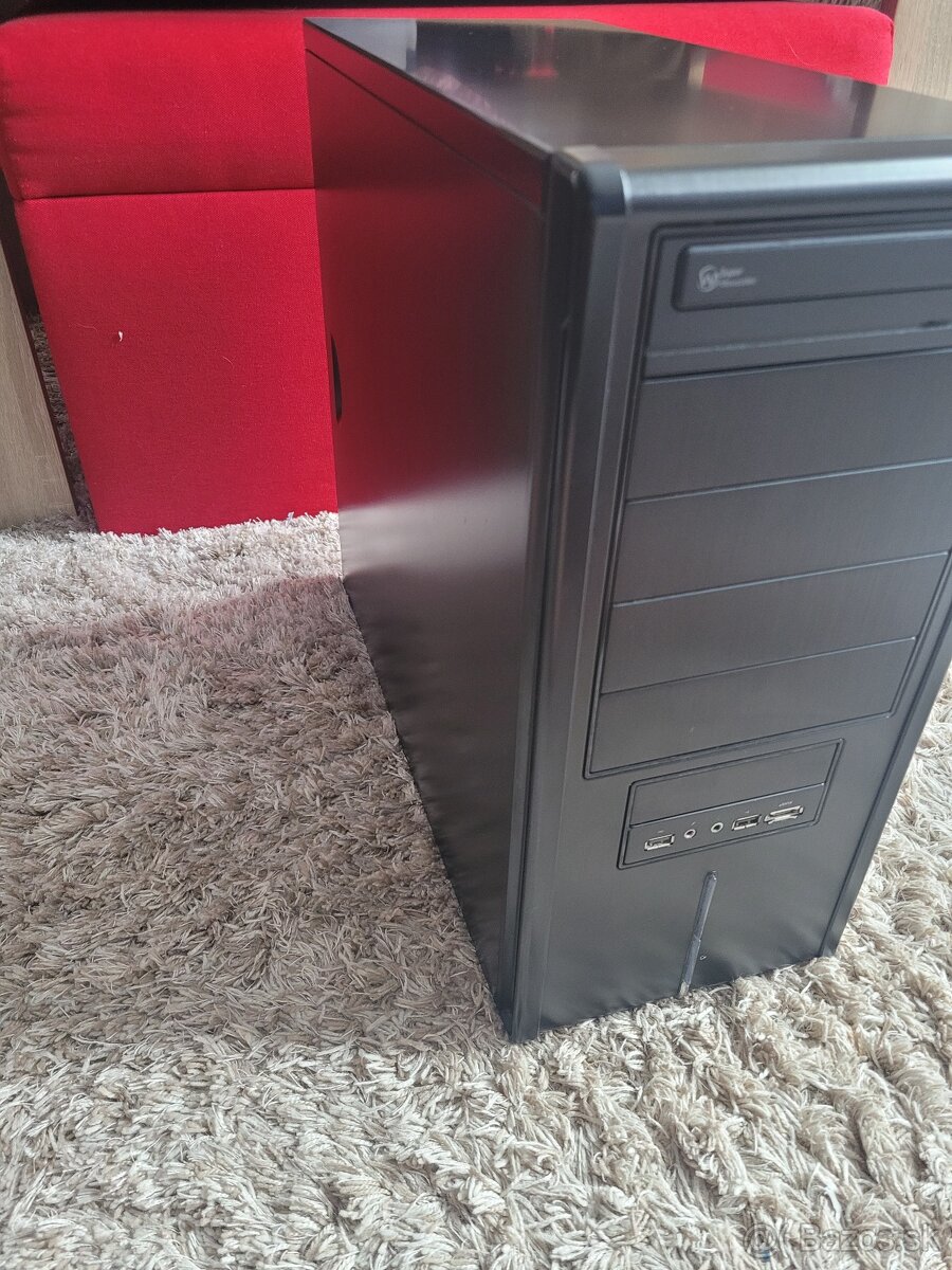 Intel pentium 3,20GHZ, 8 GB RAM, RADEON RX 550, SSD 250GB