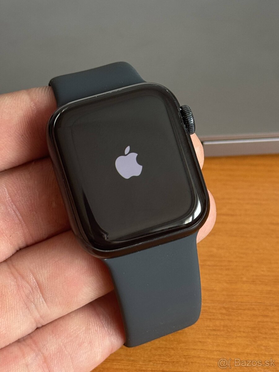 Apple Watch SE 2 40mm