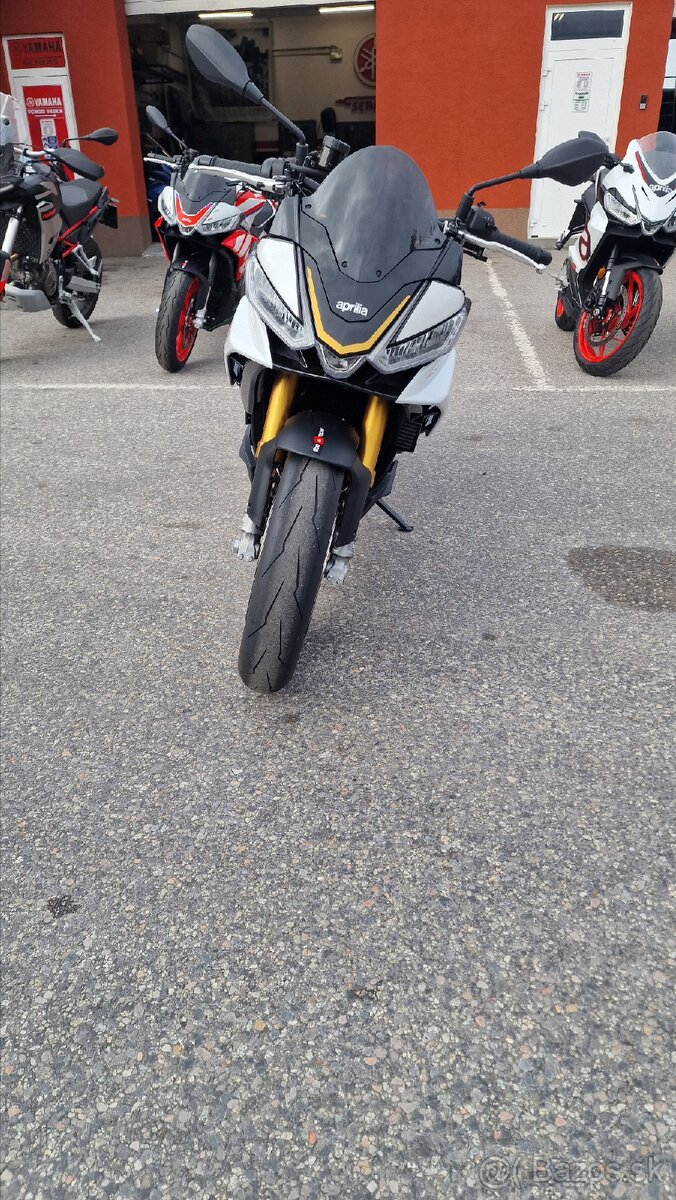 Aprilia Tuono V4 Factory