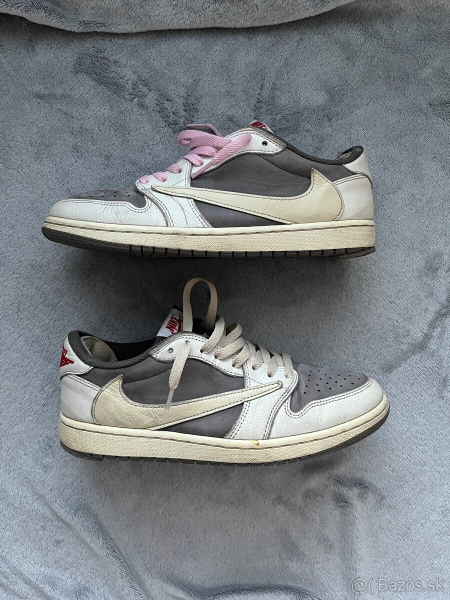 Air Jordan 1 Travis Scott Reverse Mocha