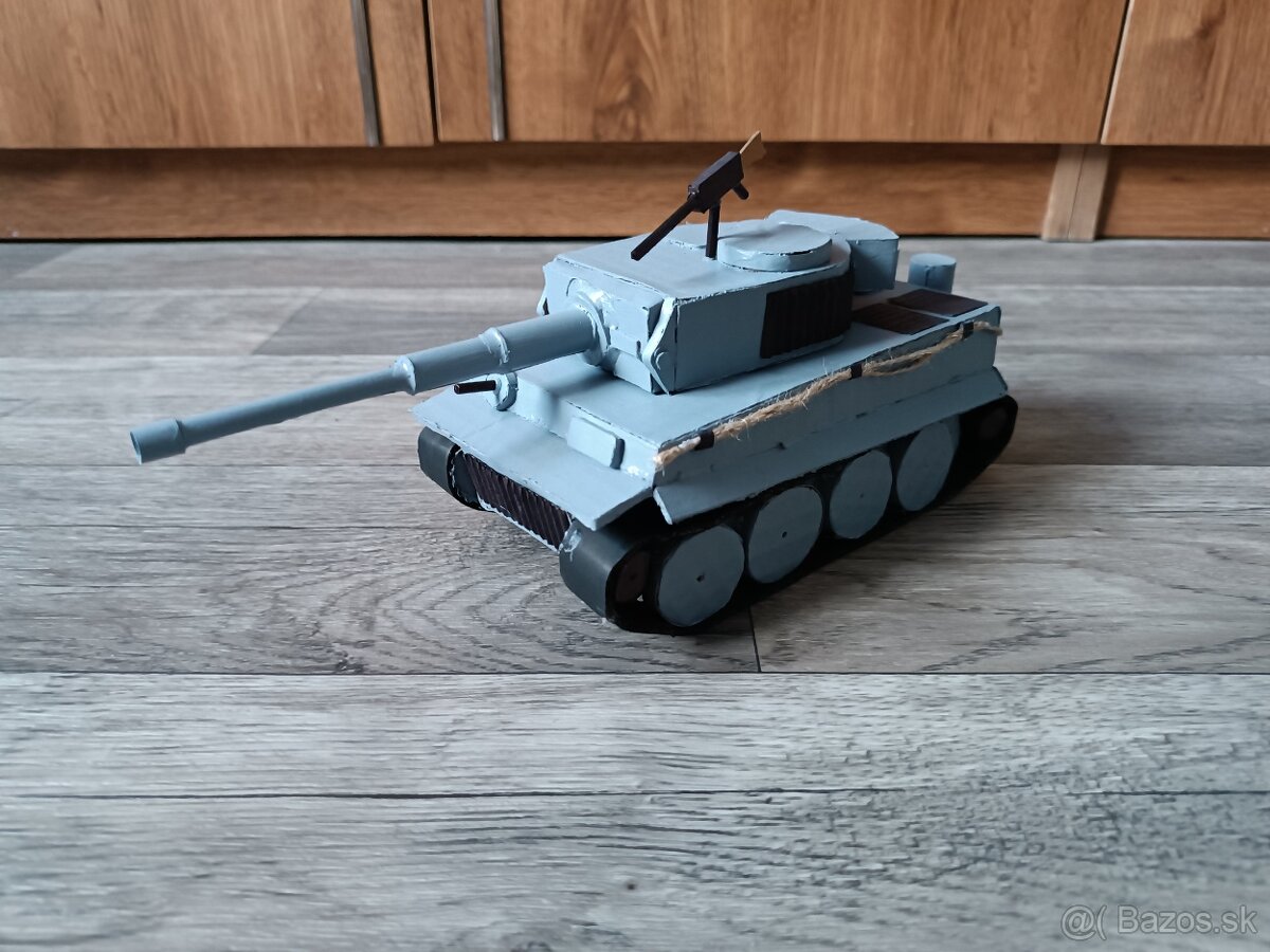 Predám kartónový model Tank Tiger 1