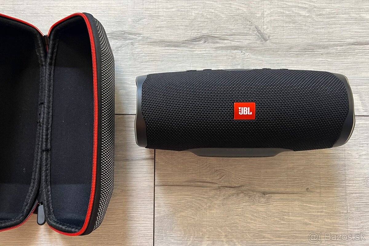 JBL Charge 4 Black - Originál