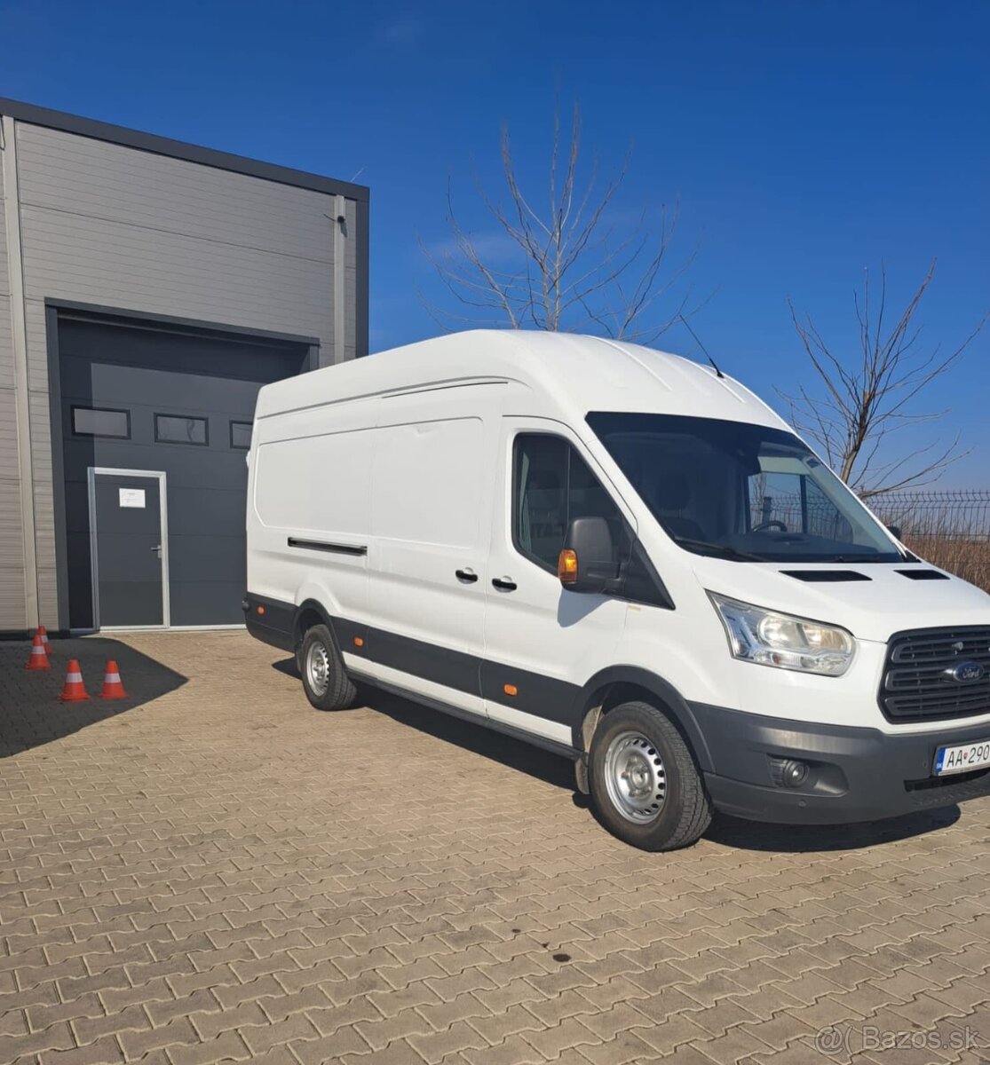 Ford Transit Maxi