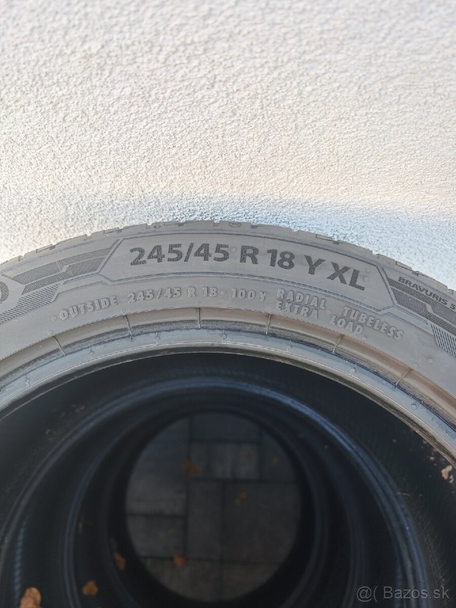 Barum 245/45 R18