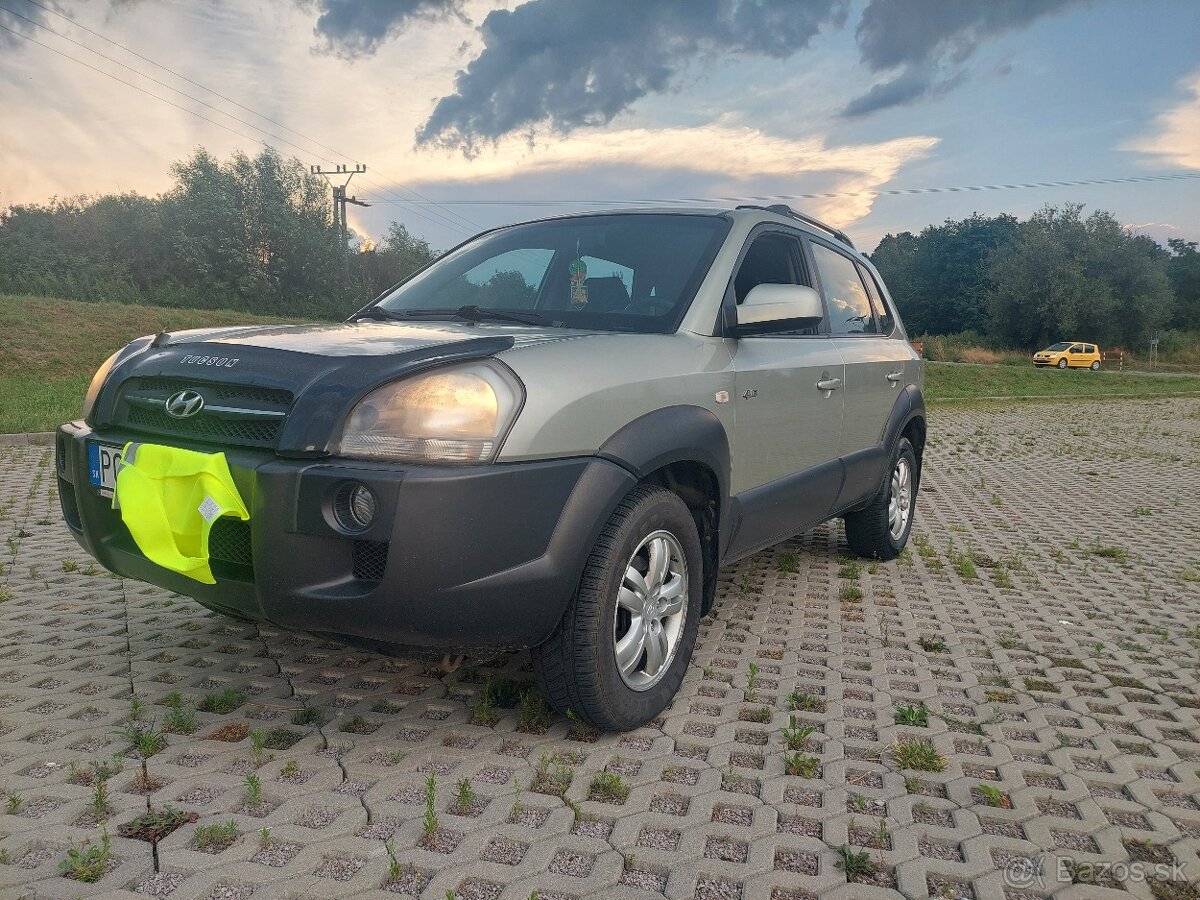 Hyundai Tucson 2,0 16V benzín 4x4 kúpené v SR / servisované