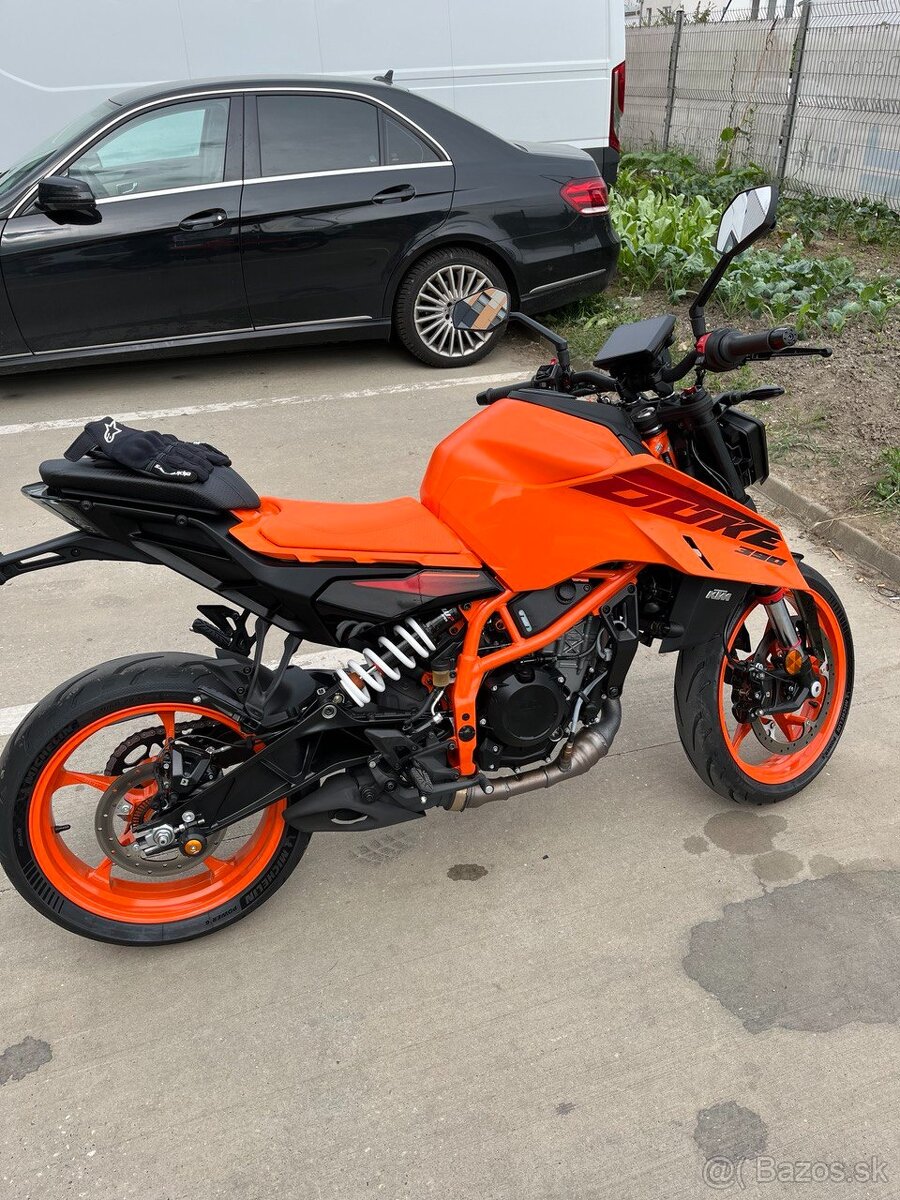 KTM DUKE 390 2024