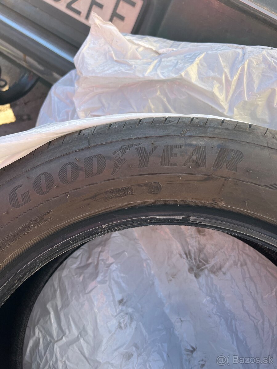 GOODYEAR 215/55 R18 EFFICIENTGRIP 2 SUV 99V XL ..