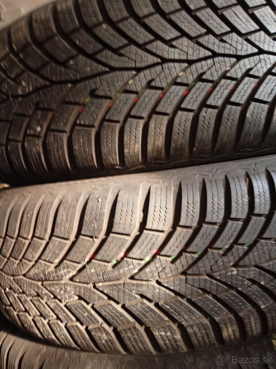 205/60 R16 zimné pneumatiky Continental 2ks