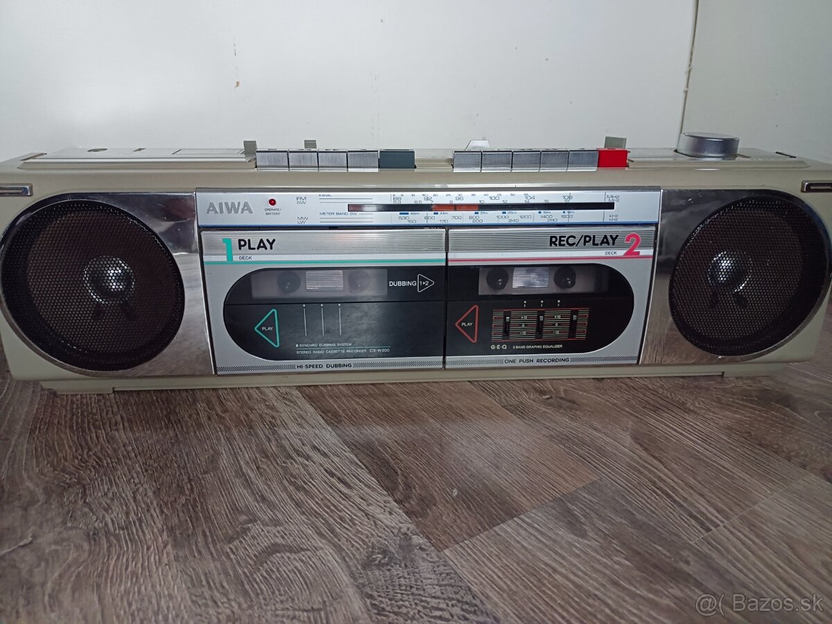 Aiwa čs w200 retro kazeťák radiomagnetofon