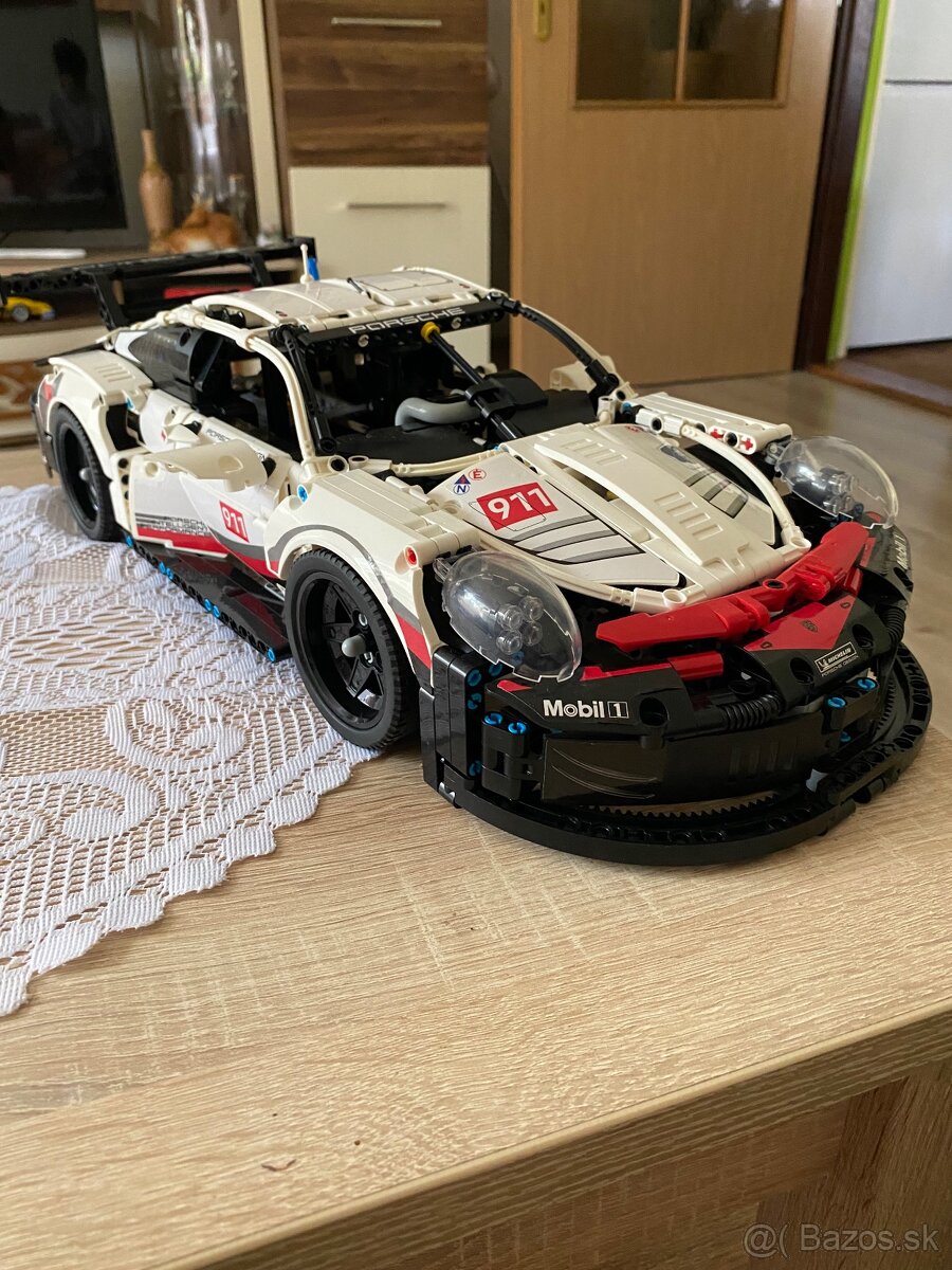 Stavebnica Porsche 911 RSR - 1580 dielikov (42096)