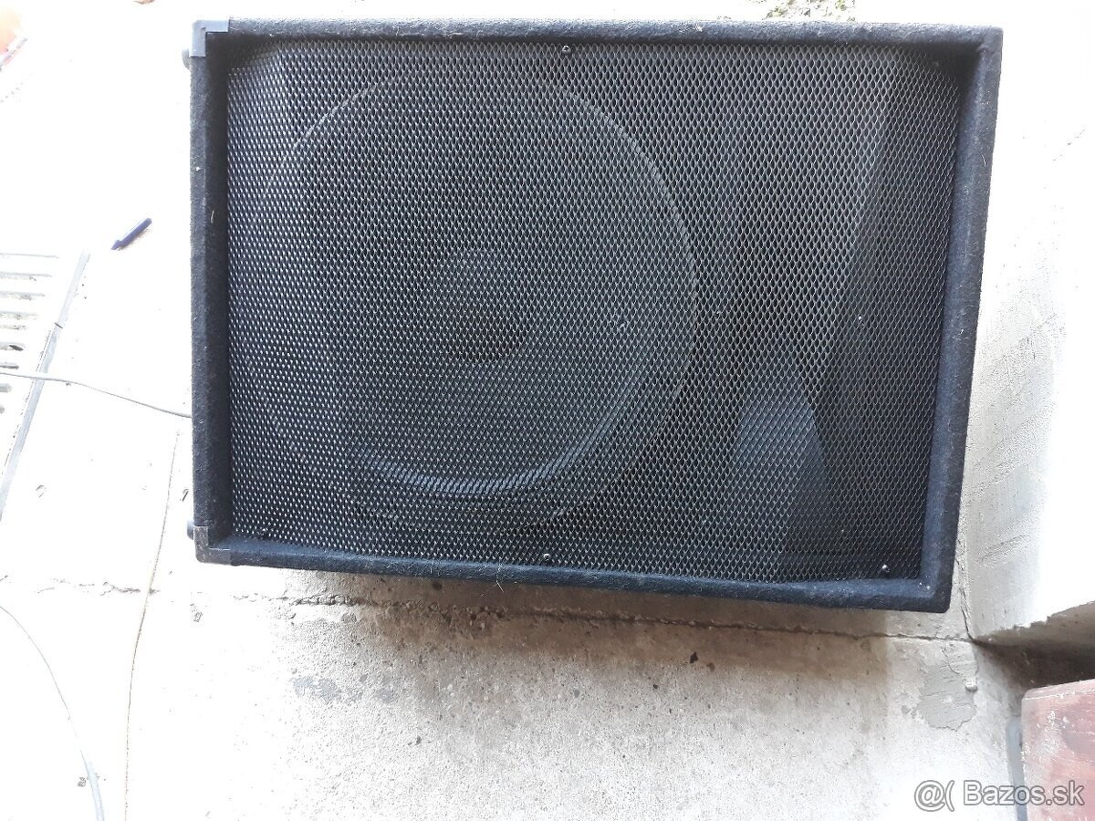 Monitor  jbl15"