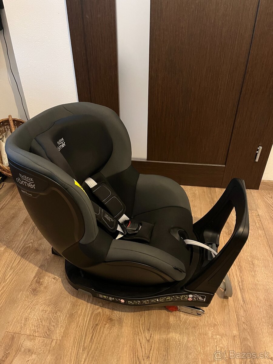 Britax Romer Dualfix otocna 360