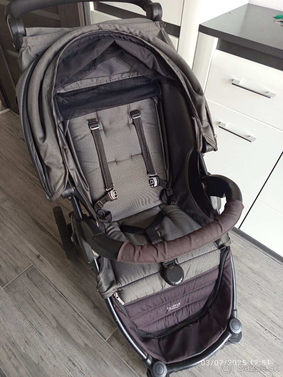 Sportovy kocik Britax