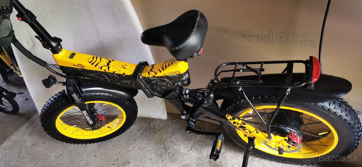 Predam skladaci elektrobycikel fatbike Bezior XF200