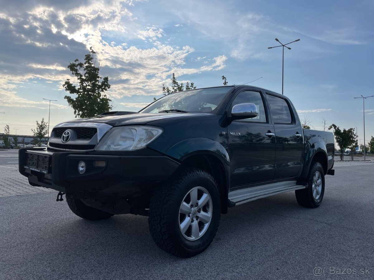 Toyota Hilux 3.0d4d 4x4 manual