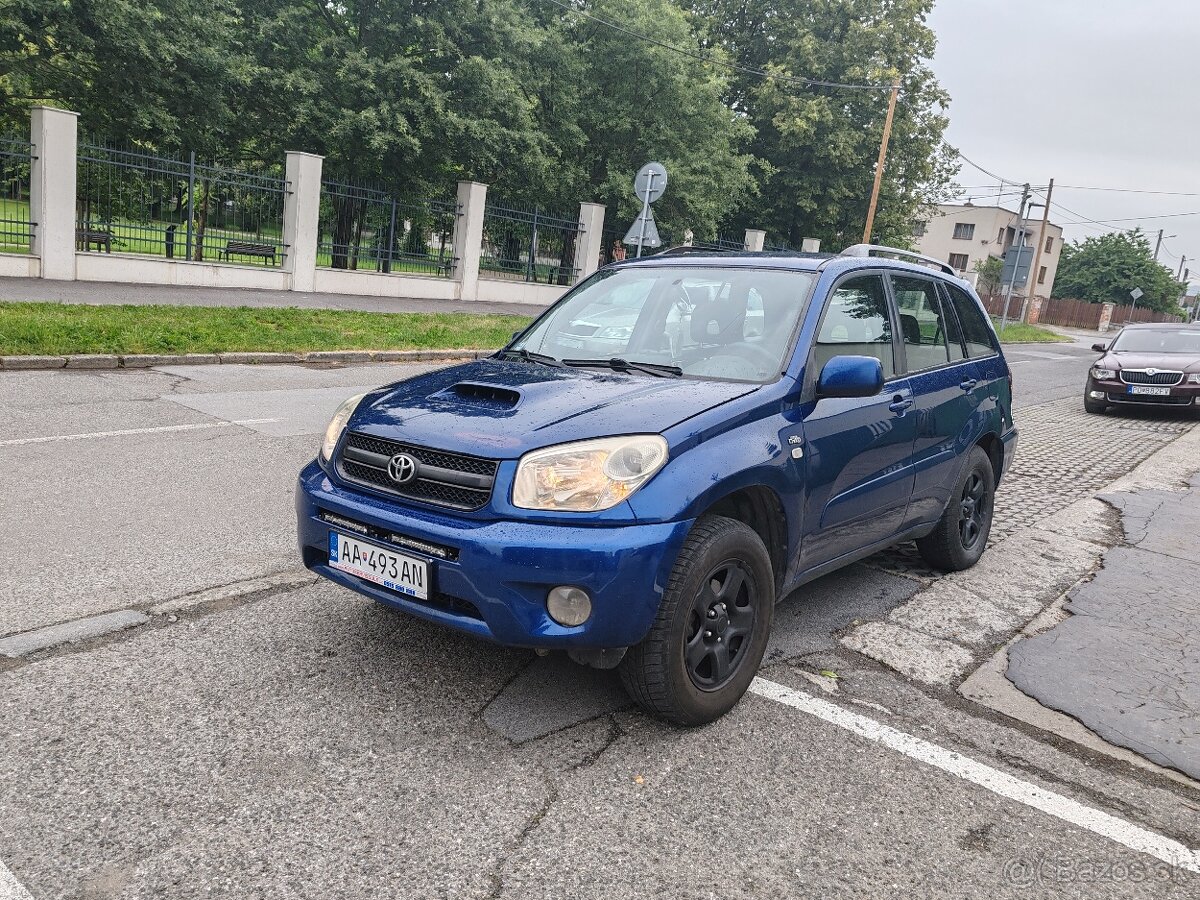 Toyota RAV4 2,0 4D4