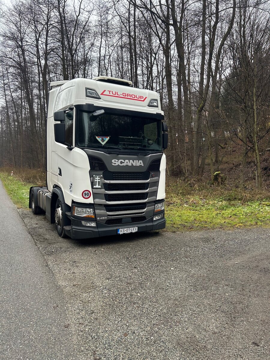 Scania S450